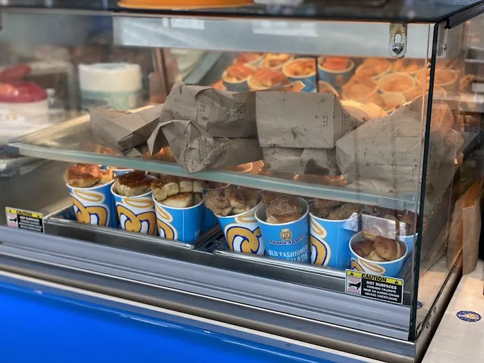 Auntie Anne's Picture 1