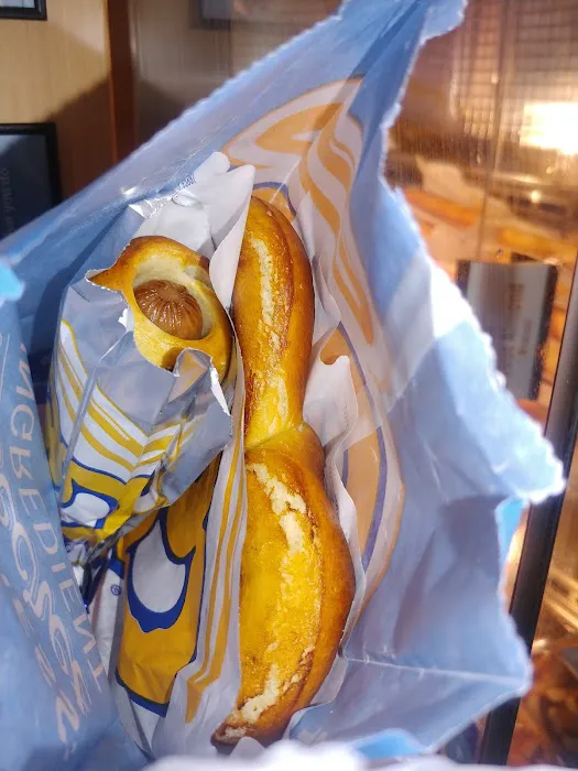 Auntie Anne's Picture 7
