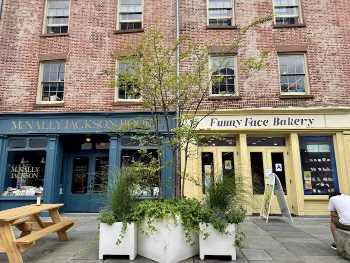 Funny Face Bakery Picture 2