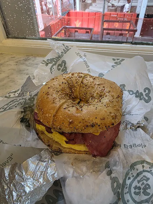 Ess-a-Bagel Picture 2