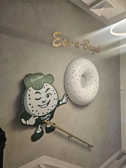 Ess-a-Bagel Picture 5