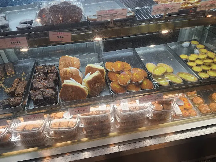 Tai Pan Bakery Picture 9