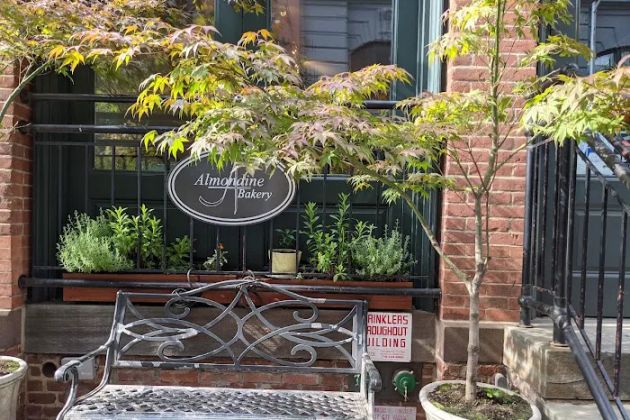 Almondine Bakery