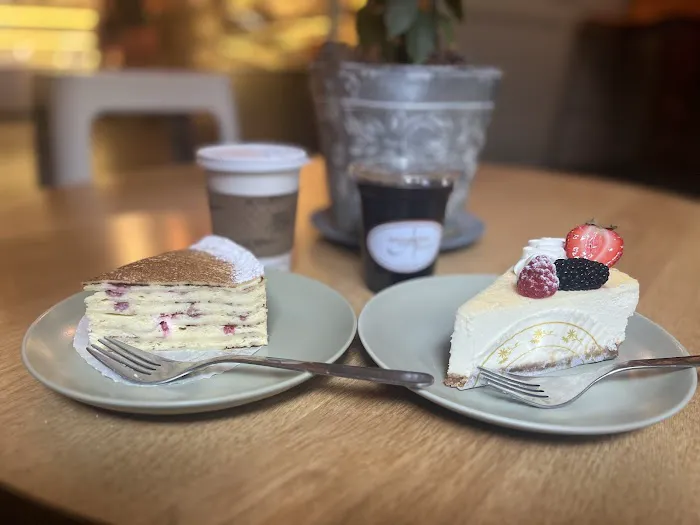 Almondine Bakery Picture 9