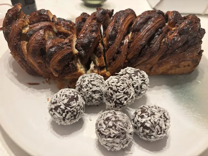 Michaeli Bakery Picture 5