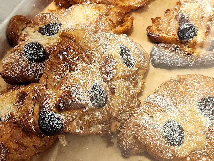 Michaeli Bakery Picture 8