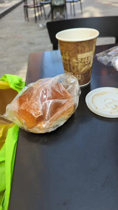 Yue Lai Bakery Picture 6
