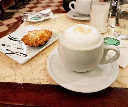 Ferrara Bakery & Cafe