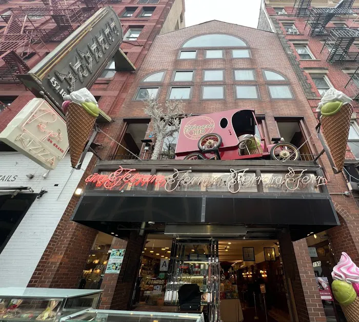 Ferrara Bakery & Cafe Picture 6