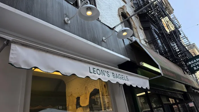 Leon’s Bagels Picture 6