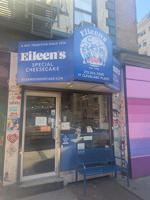 Eileen's Special Cheesecake Picture 4