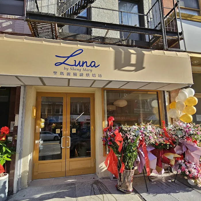 Luna Cafe & Bakery Picture 3