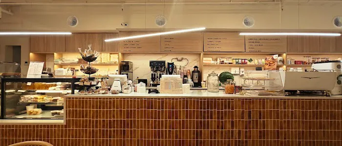 Luna Cafe & Bakery Picture 5
