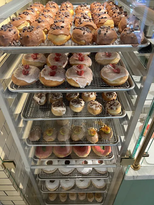 Cloudy Donut Co. Picture 4