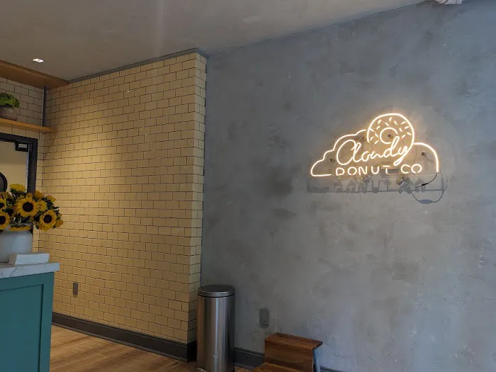 Cloudy Donut Co. Picture 9