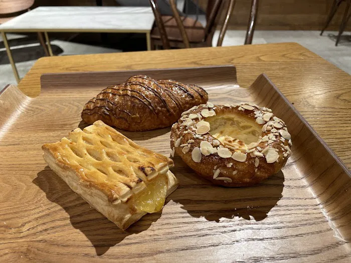 Paris Baguette Picture 7