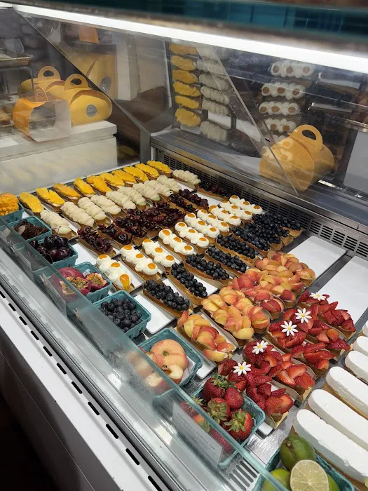 Dominique Ansel Bakery Picture 2