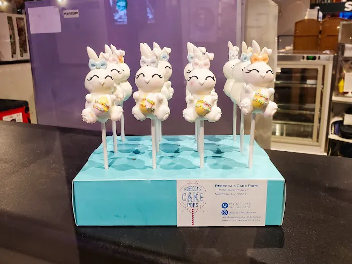 Rebecca's Cake Pops Picture 10