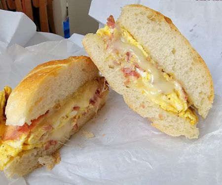 Parisi Bakery & Deli
