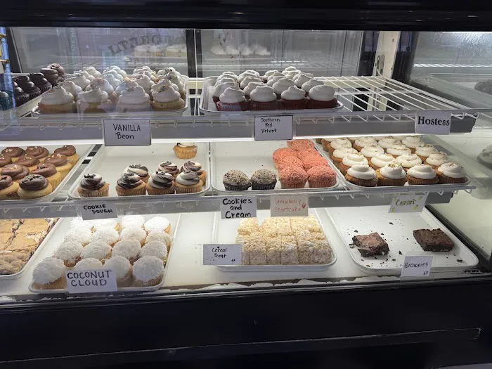 Little Cupcake Bakeshop Picture 3