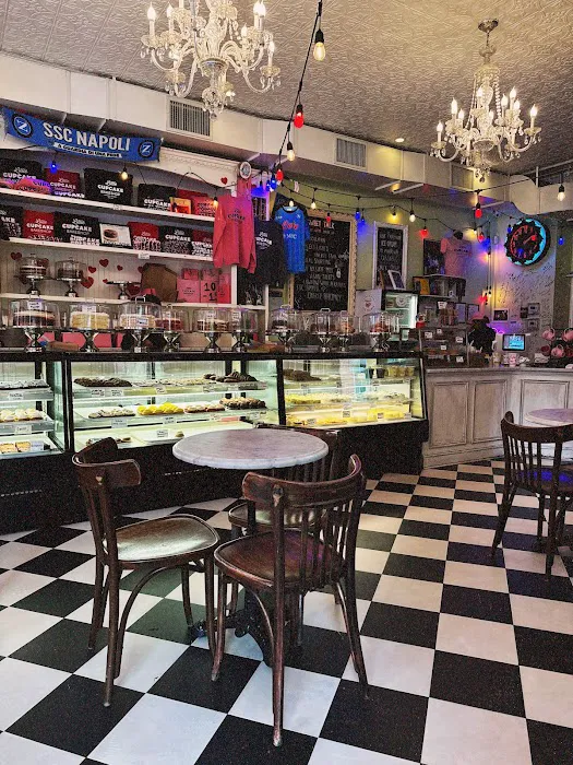 Little Cupcake Bakeshop Picture 9