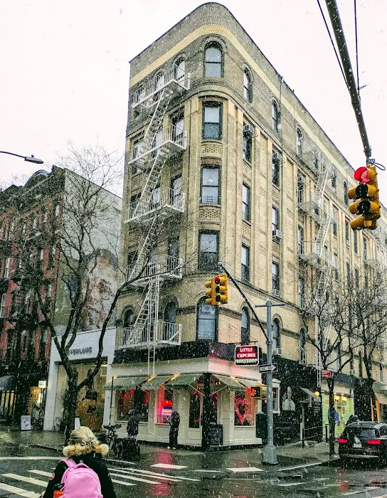 Little Cupcake Bakeshop Picture 8