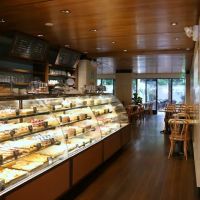 Mia's Brooklyn Bakery ico