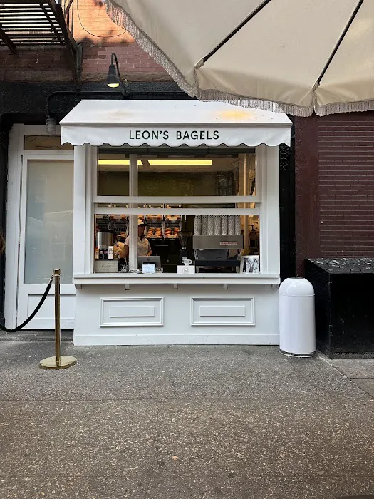 Leon's Bagels Picture 6