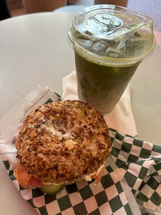 Leon's Bagels Picture 10