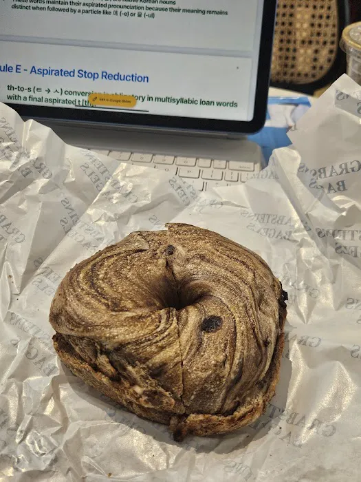 Grabstein's Bagels Picture 9