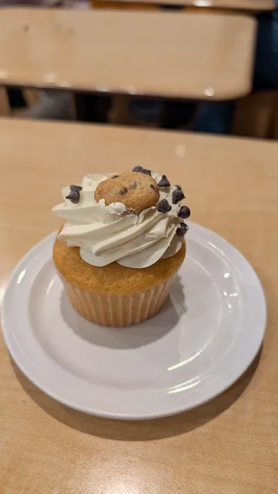 Molly's Cupcakes Picture 10
