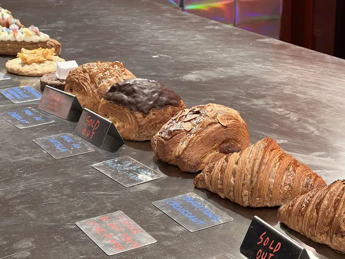 Supermoon Bakehouse Picture 7