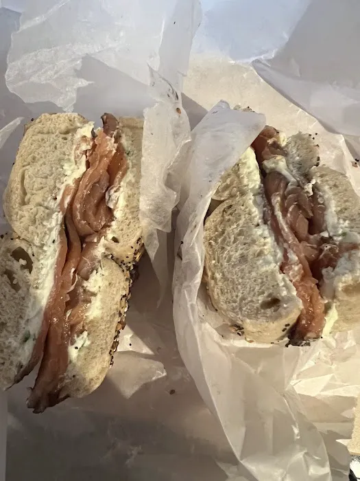 Pio Bagel Flatbush Picture 4