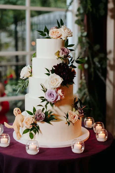 Sarah & Simon Cake Design Picture 1