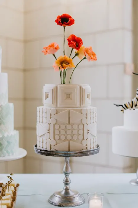 Sarah & Simon Cake Design Picture 5