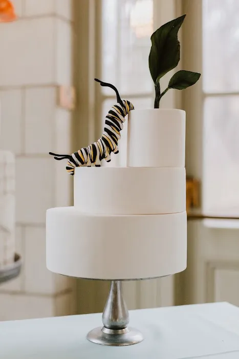 Sarah & Simon Cake Design Picture 4