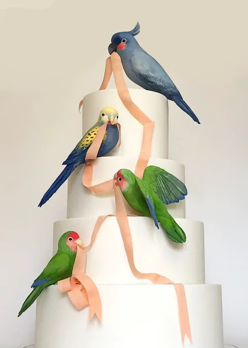 Sarah & Simon Cake Design Picture 7