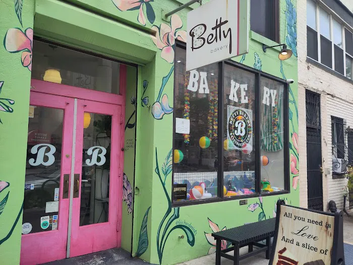 Betty Bakery Picture 2