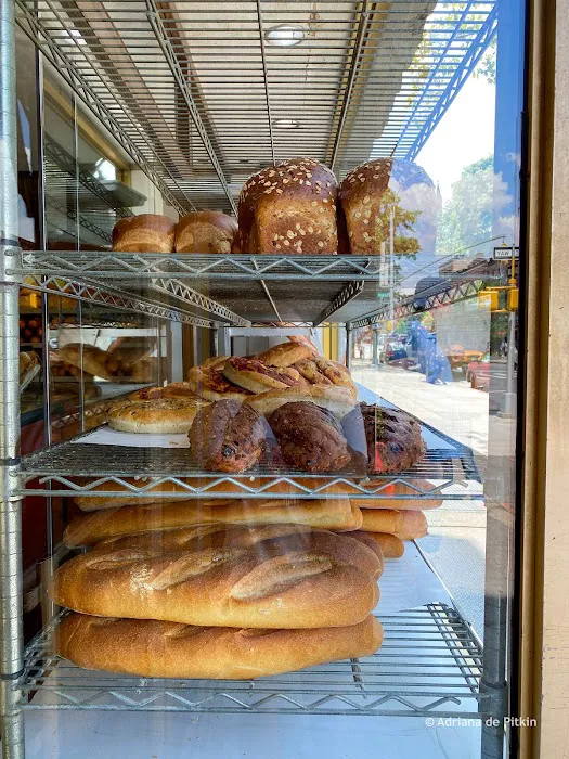 Caputo's Sweet & Cake Shop Picture 1
