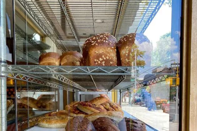 Caputo's Sweet & Cake Shop