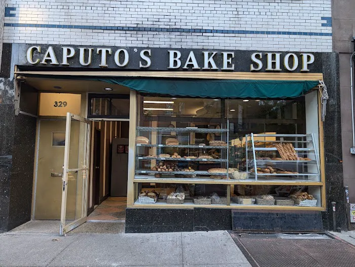 Caputo's Sweet & Cake Shop Picture 4