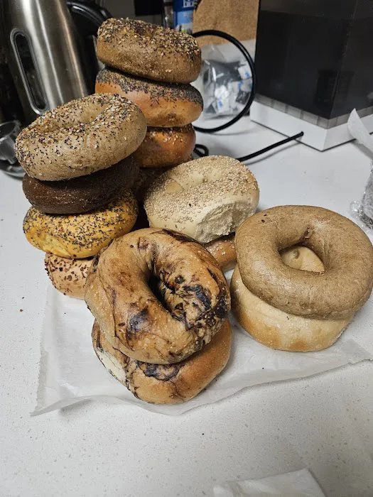 Bagels On the Square Picture 4