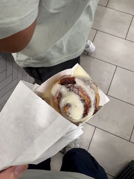 Cinnabon Picture 4