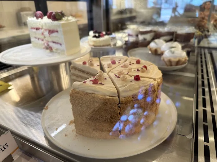 Hani’s bakery + café Picture 4