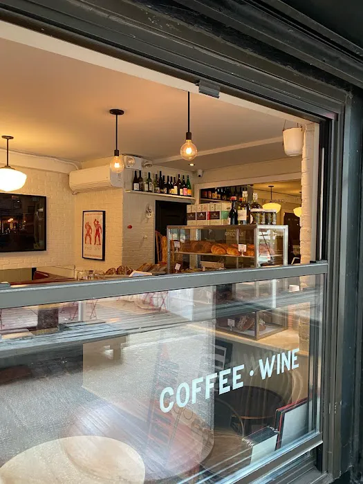 La Bicyclette Bakery Picture 3