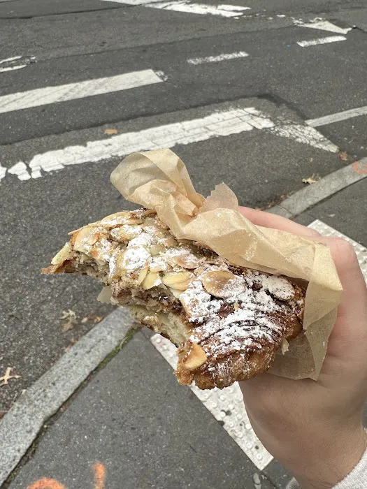 La Bicyclette Bakery Picture 7