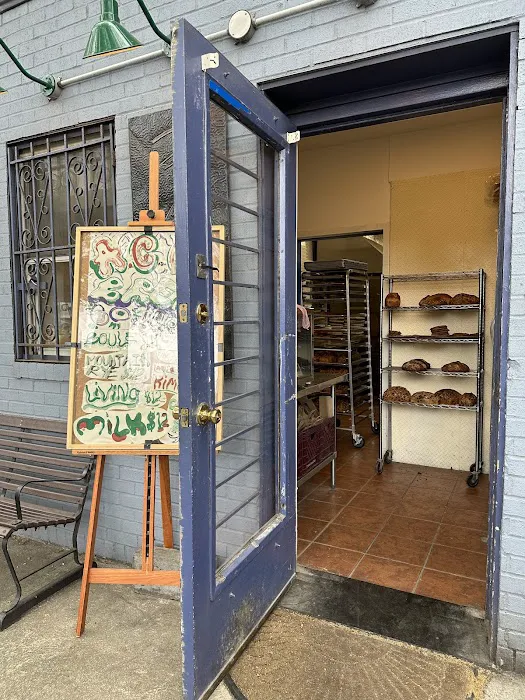 ACQ BREAD CO. Picture 1