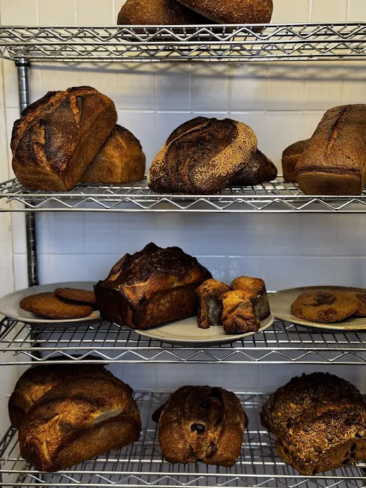 ACQ BREAD CO. Picture 7