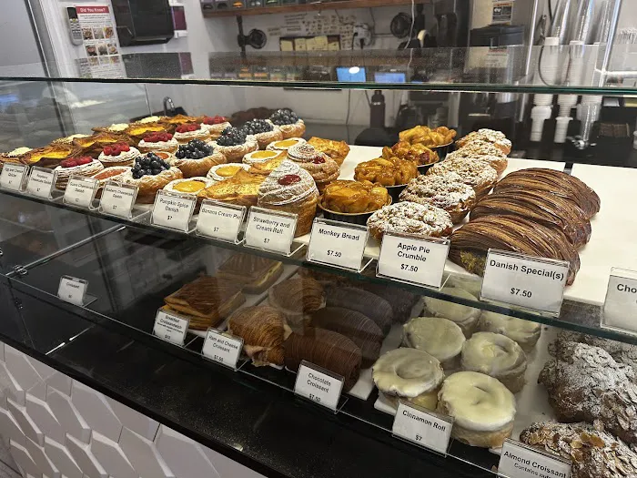 Petit Chou Picture 5