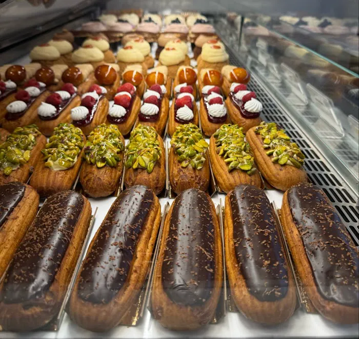 Petit Chou Picture 8